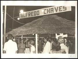 Governador Élcio Álvares e Irene Rozindo Álvares visitam a barraca de Alfredo Chaves na VII Feira...