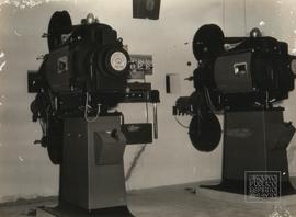 Máquinas de projeção do Cine Juparanã