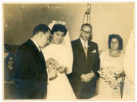 Casamento de Sylvio Blanco Simões e Abgail Claudio Simões, com José Celso Claudio e Izaura Dória ...
