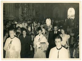 Izaura Dória Claudio, Maria José Claudio e José Celso Claudio em evento religioso na Catedral Met...