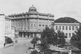 Fachada do Cine Teatro Glória