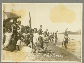 Departamento feminino na Praia Bento Ferreira