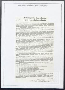 Recorte de Jornal com o Título: "A criança Surda e a Escola o que é uma criança Surda"