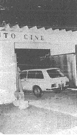 Foto da entrada do Drive-In