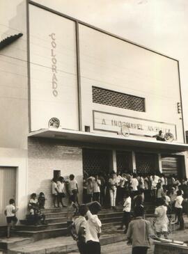 Fachada do Cine Colorado