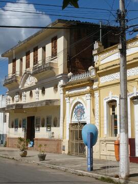 Fachada do Cine Trianon